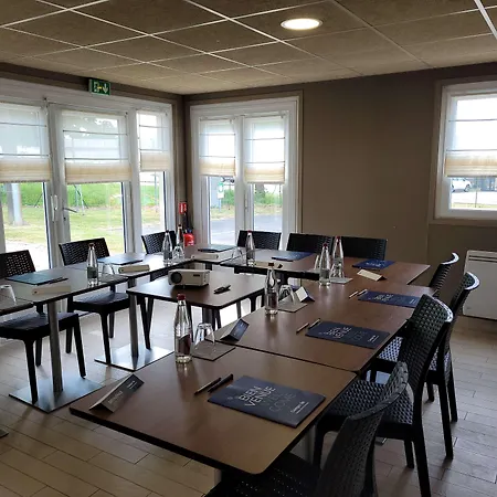 Campanile Quentin 3*