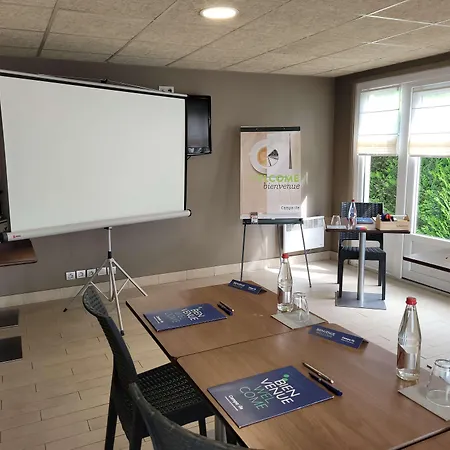 فندق Campanile Quentin