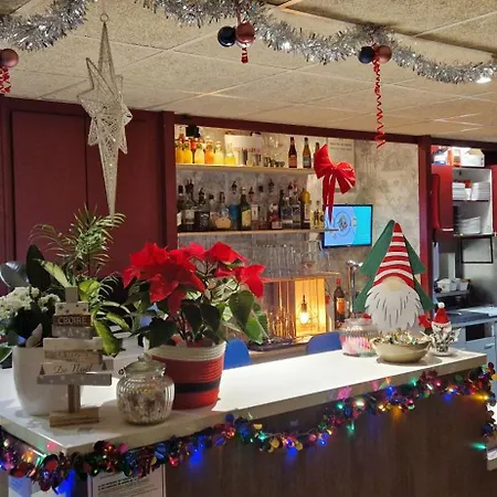 Campanile Quentin فندق