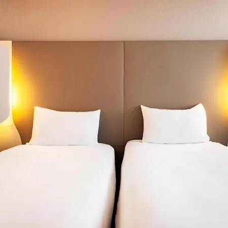 Campanile Quentin 3*