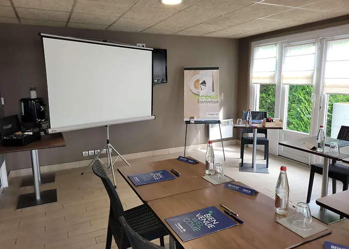 Hotel Campanile Quentin