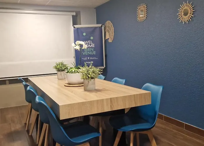 Campanile Quentin 3*