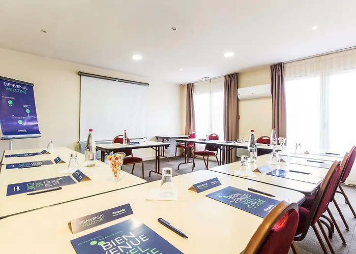 Campanile Quentin Hotel 3*